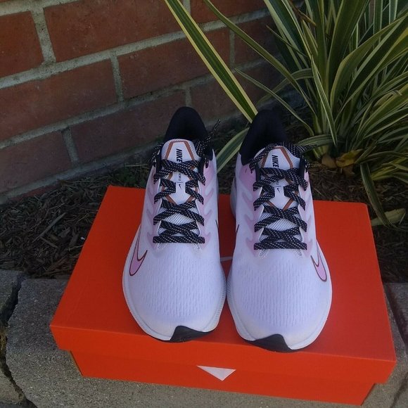Womans nike zoom winflo 7 running shoes size 9 US - Picture 2 of 5